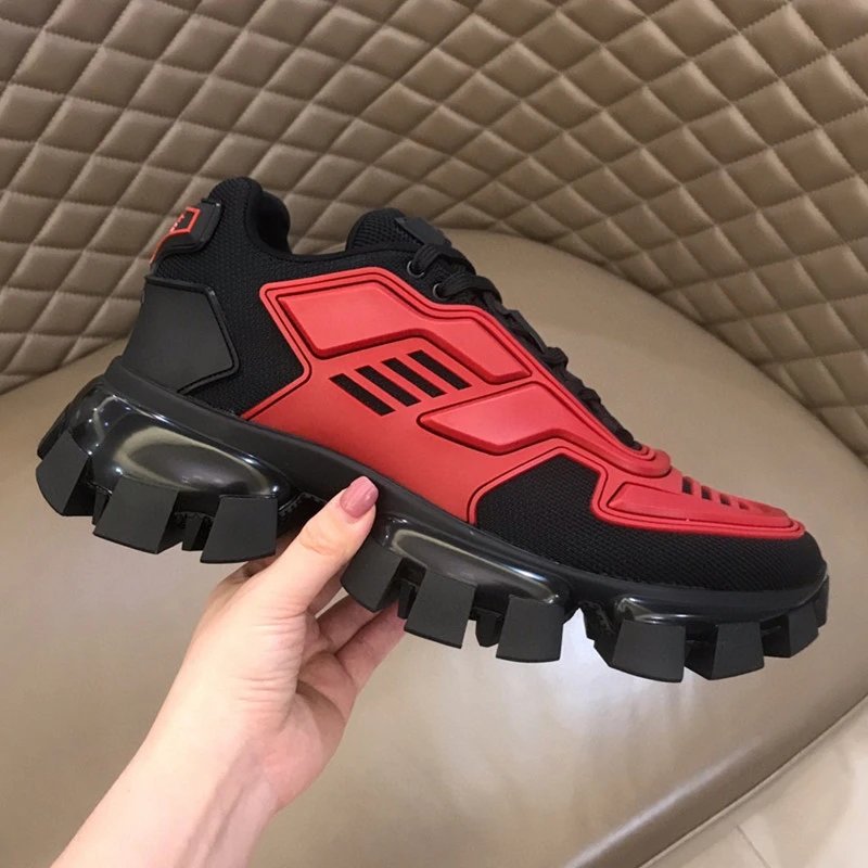 Sport Sneaker Black Red Chunky