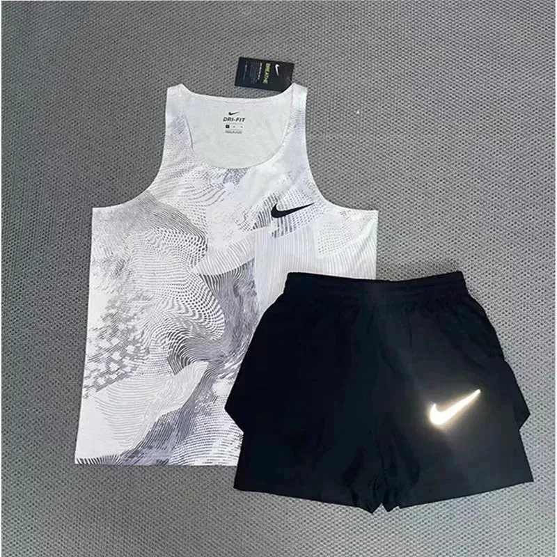 Nike Matching Sets Patterned running top and reflective shorts set — White-gray vest and three-quarter-length shorts set
