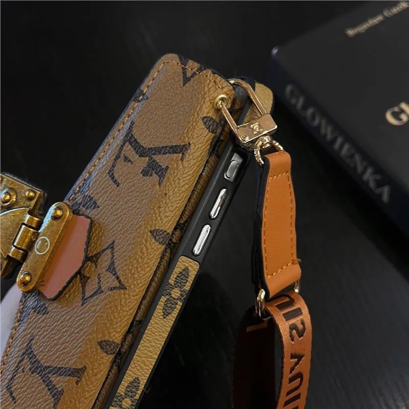 Louis Vuitton Phone Cases Patterned Case Collection image 3