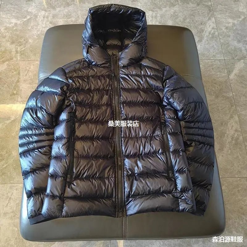 Canada Goose Crofton 2227Men's and Women's Same Light and Thin 3