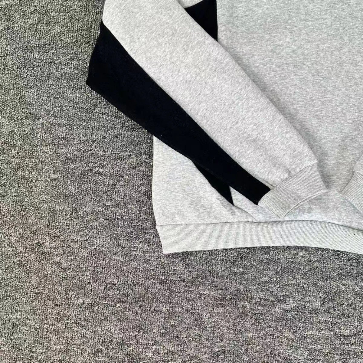 Design Logo Sweatpants Gray with Black Accents Sweatpants - 12