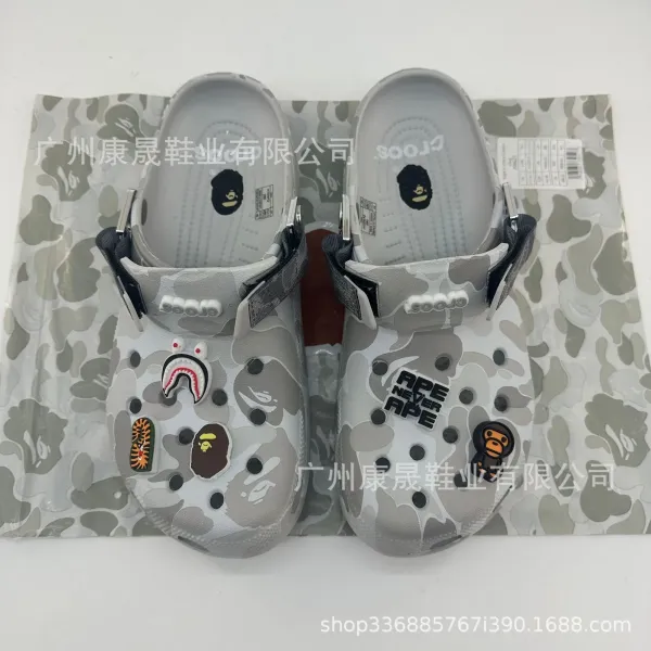 Crocs x A Bathing Ape Classic Clog Pink Camo Print Sandals - 24