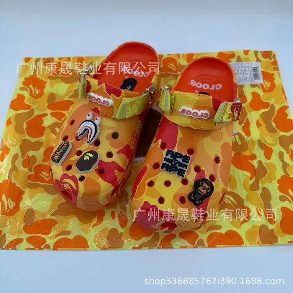 Crocs x A Bathing Ape Classic Clog Pink Camo Print Sandals - 17