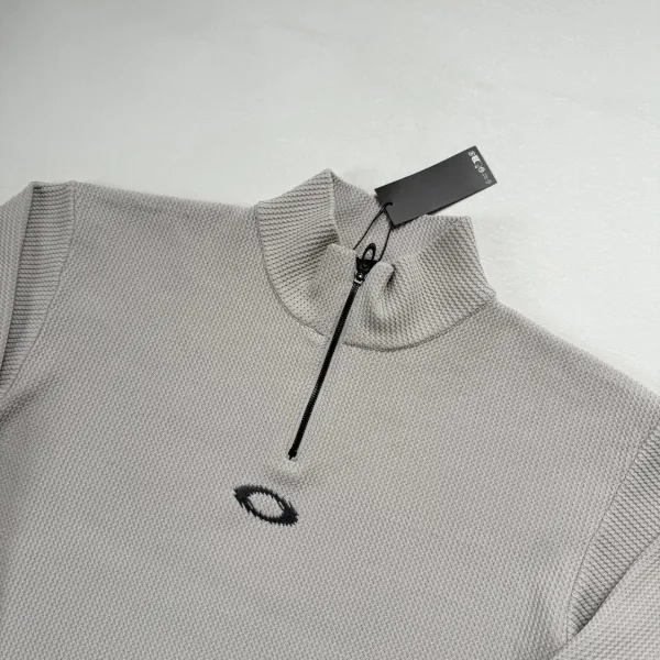 Oakley Half-Zip Knit Sweater Gray - 10