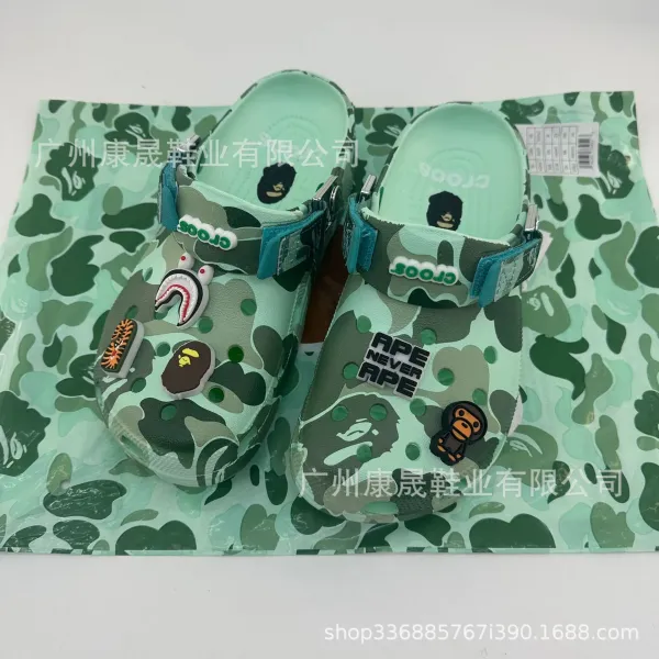 Crocs x A Bathing Ape Classic Clog Pink Camo Print Sandals - 25