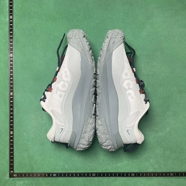 Nike Sneakers ACG Mountain Fly Low 2 product detail image 22