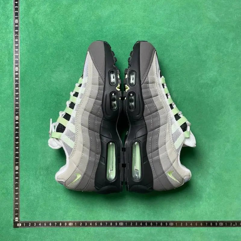 9号黑灰绿CD7495-101