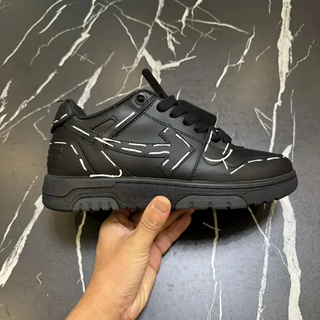 Unbranded Sneakers Low-Top with Arrow Side Appliqué and Chunky Lug Sole product detail image 93