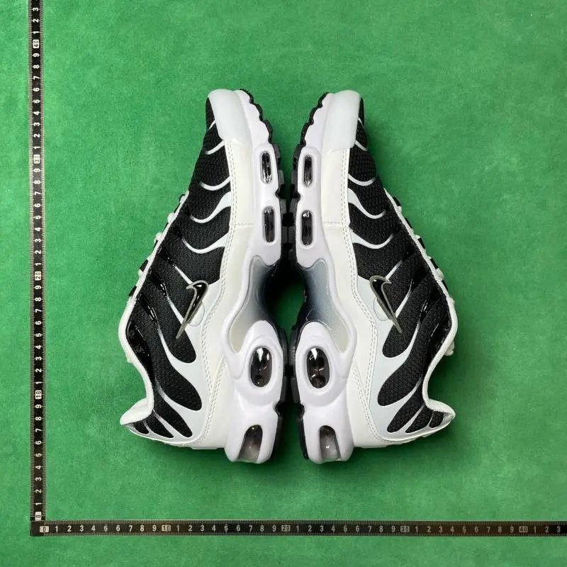 12号黑白CT1094 102