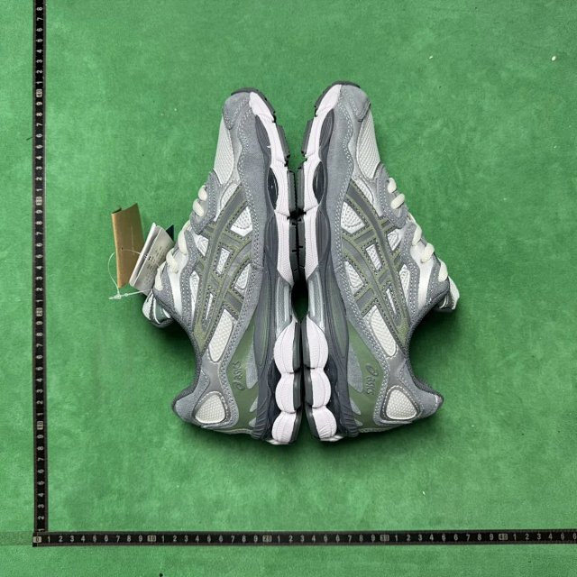 NYC Casual Running Shoes: seller detail photo 3