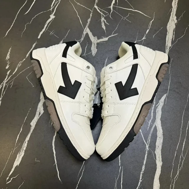 Unbranded Sneakers Low-Top with Arrow Side Appliqué and Chunky Lug Sole product detail image 72