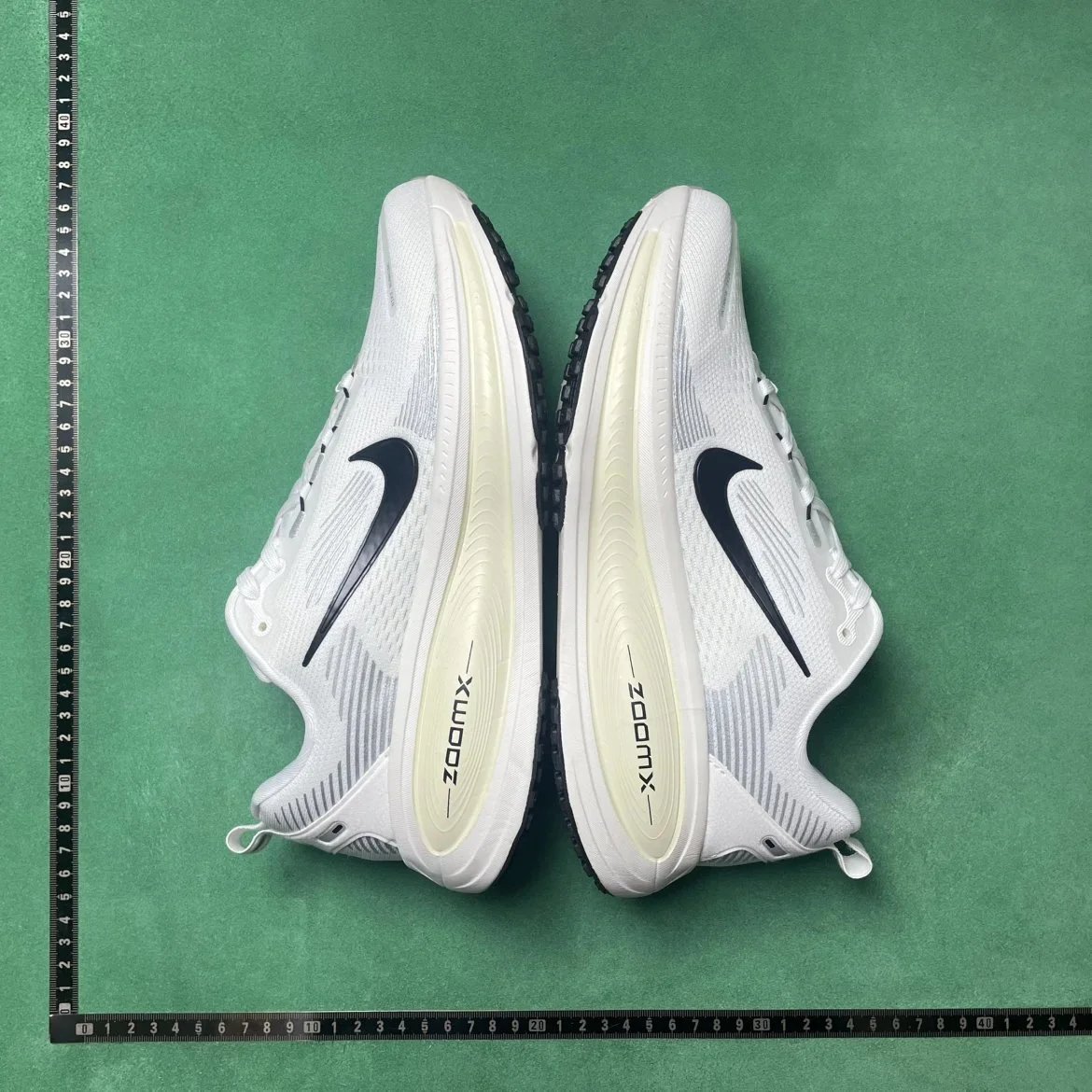 LO01-L1T Vomero 18 Comfortable, Versatile, Shock Absorbed, Anti Slip Low Top Running Shoes