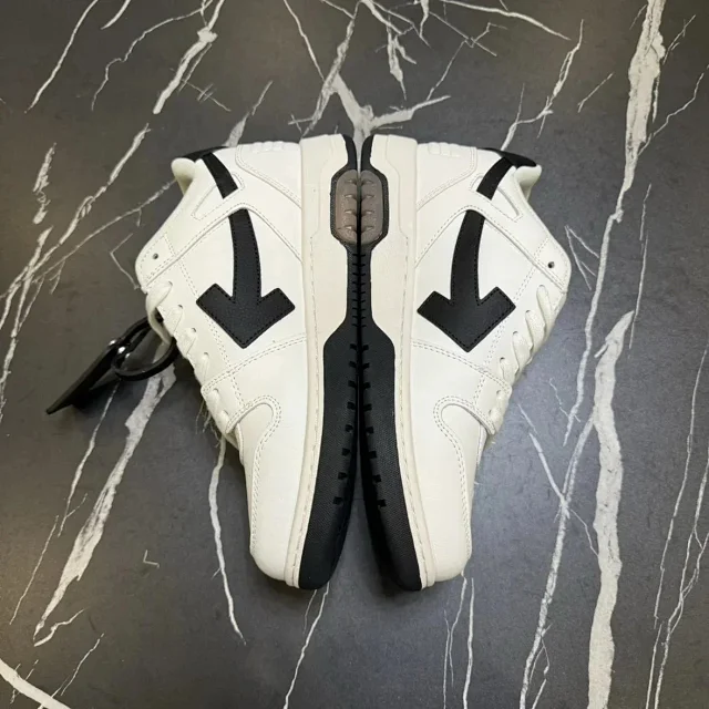 Unbranded Sneakers Low-Top with Arrow Side Appliqué and Chunky Lug Sole product detail image 73