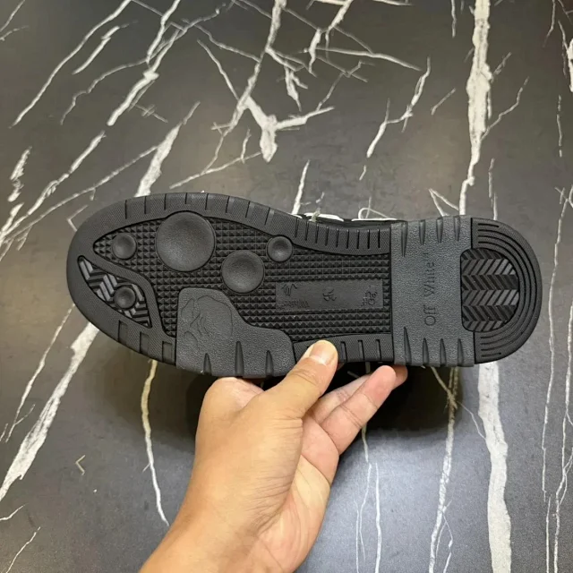Unbranded Sneakers Low-Top with Arrow Side Appliqué and Chunky Lug Sole product detail image 97