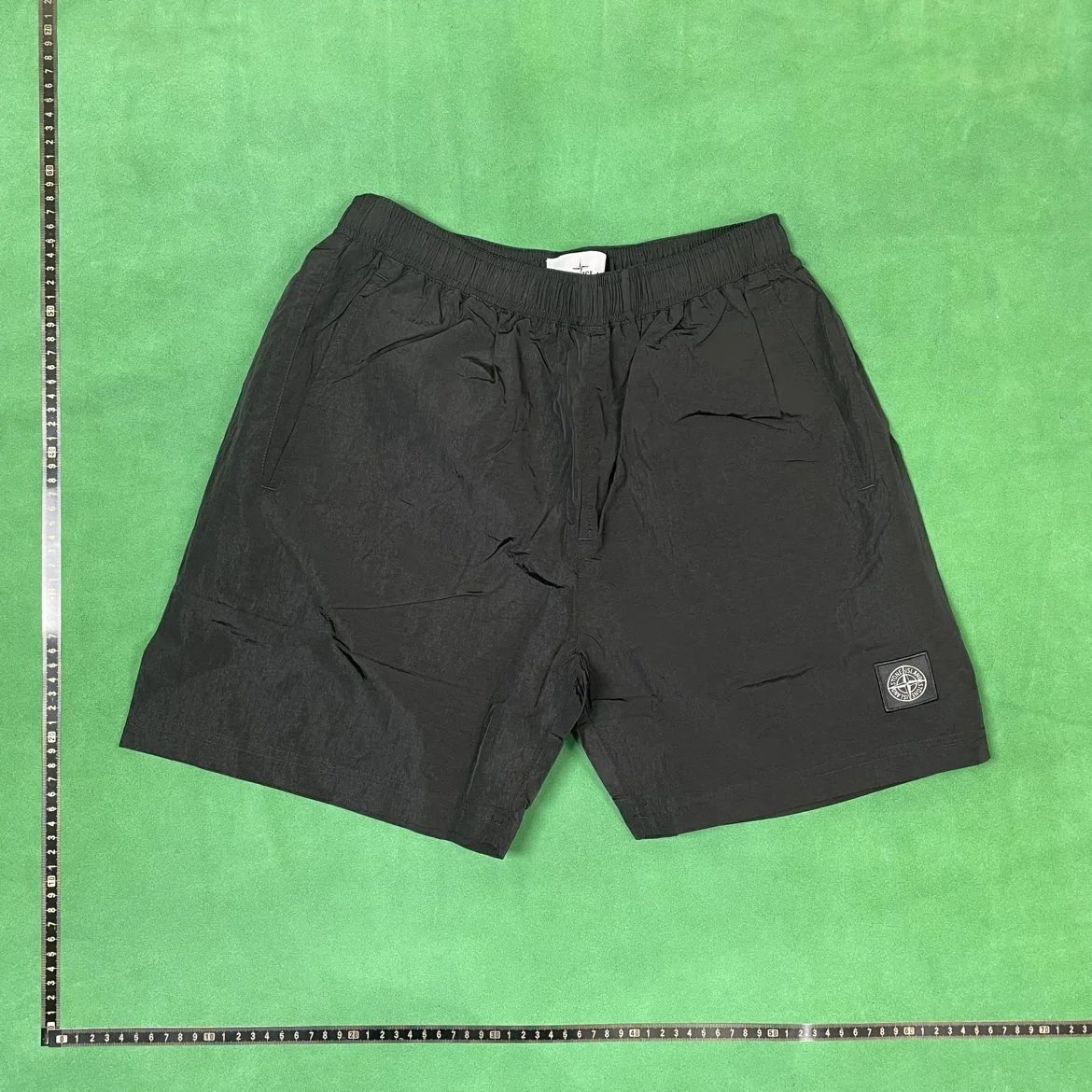 DC 徽标宽松运动短裤