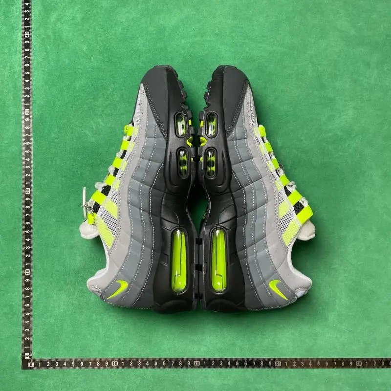 13号黑绿307960 002