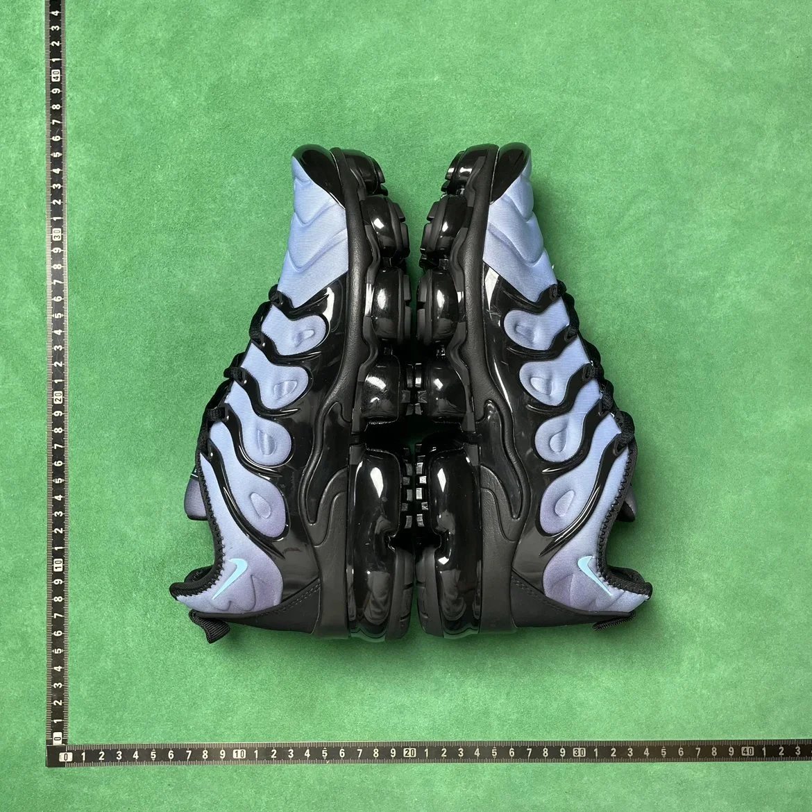 B0D 舒适百搭透气减震轻便低帮跑步鞋 4