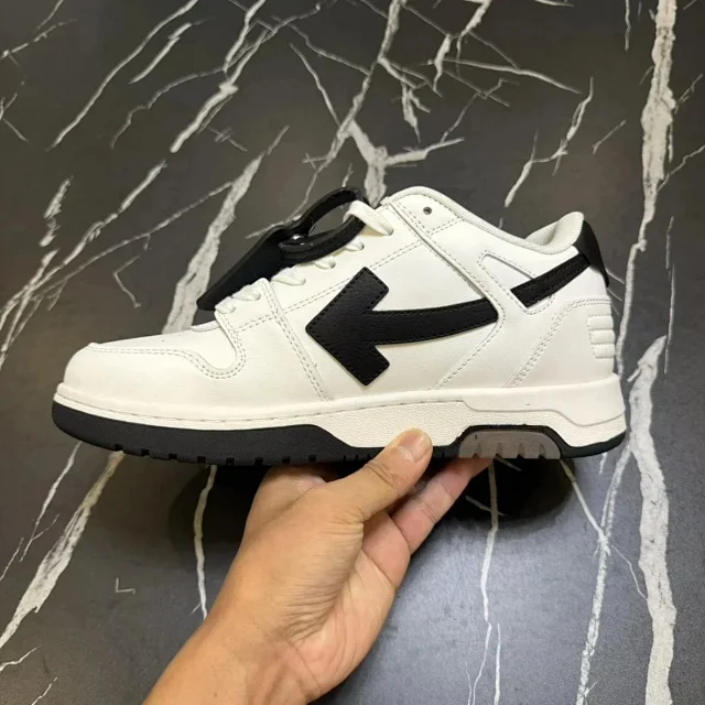 Unbranded Sneakers Low-Top with Arrow Side Appliqué and Chunky Lug Sole product detail image 68
