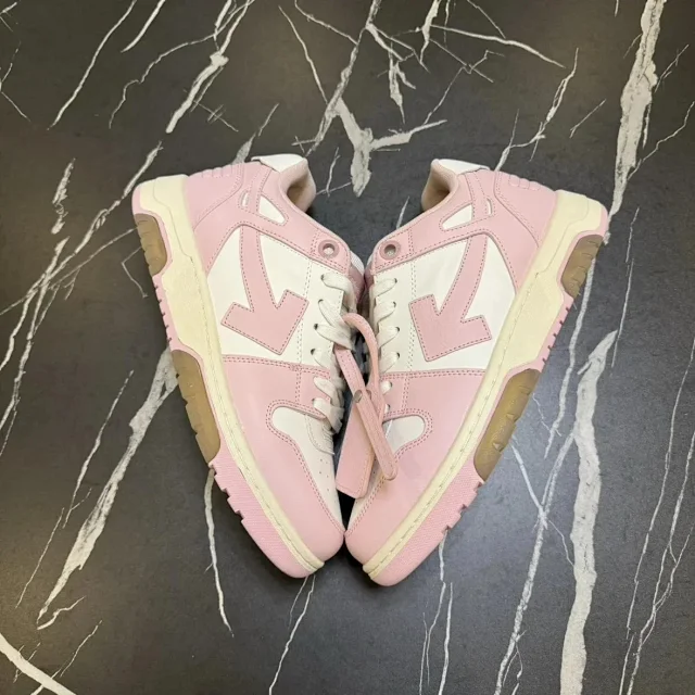 Unbranded Sneakers Low-Top with Arrow Side Appliqué and Chunky Lug Sole product detail image 18