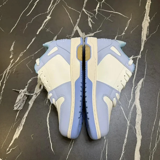 Unbranded Sneakers Low-Top with Arrow Side Appliqué and Chunky Lug Sole product detail image 82