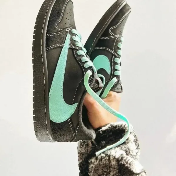 Nike SB Dunk Low Mint Green Black Sneakers - 1