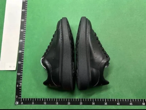 Alexander McQueen Oversized Crystal-Embellished Black Chunky Sneakers - 8