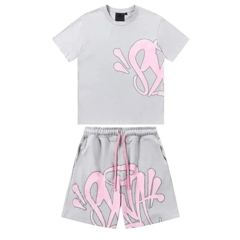 浅灰色短袖套装