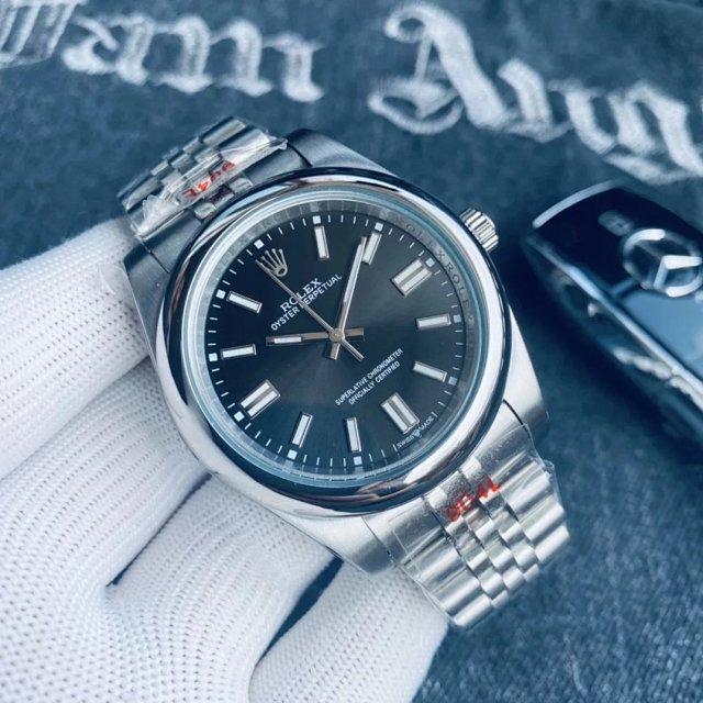Rolex Watch: seller detail photo 1