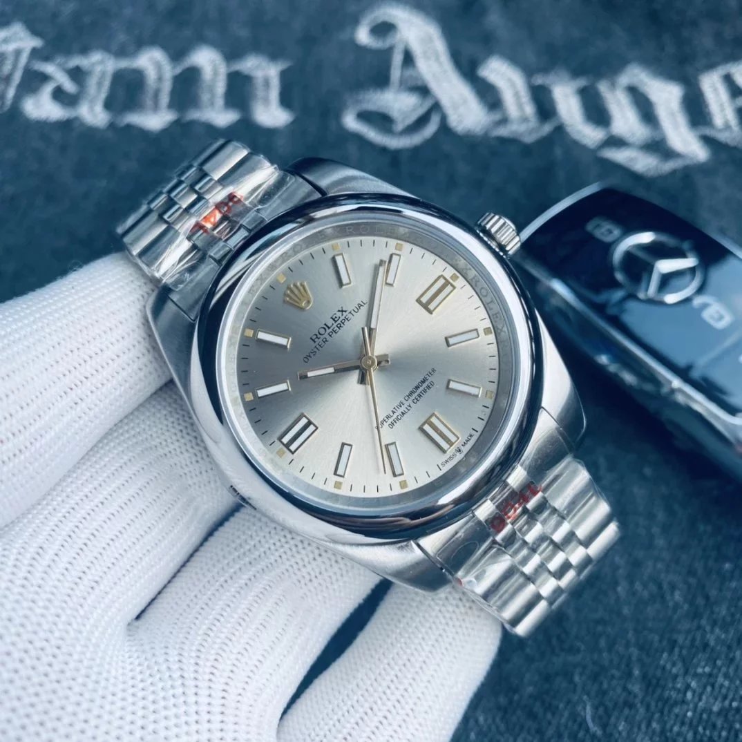 Silver Case · Dark Gray Dial · Steel Bracelet 41mm (Men’s Size) / Without full package