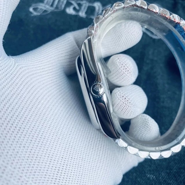 Rolex Watch: seller detail photo 13