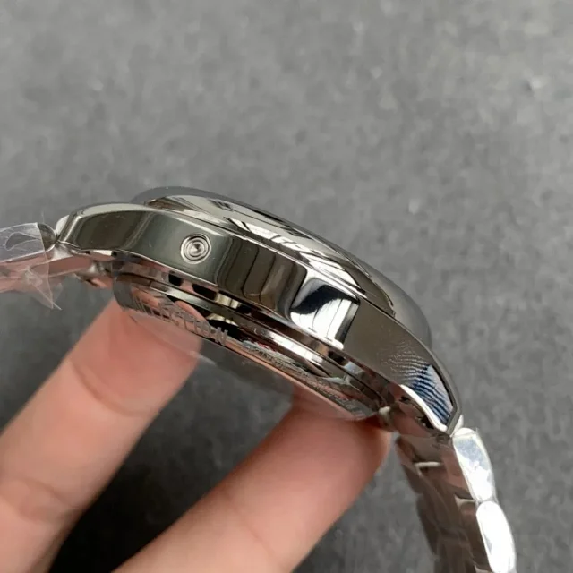 Longines Watches DX185-1 Automatic Triple Calendar Moonphase product detail image 6