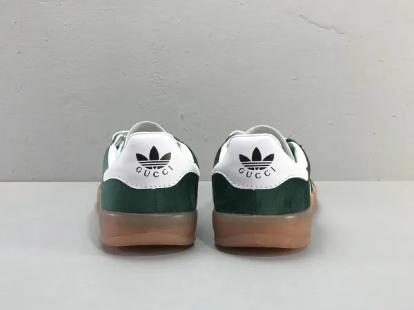 Adidas Originals Samba OG Black / White Suede Sneakers - 23