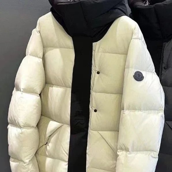 06 White