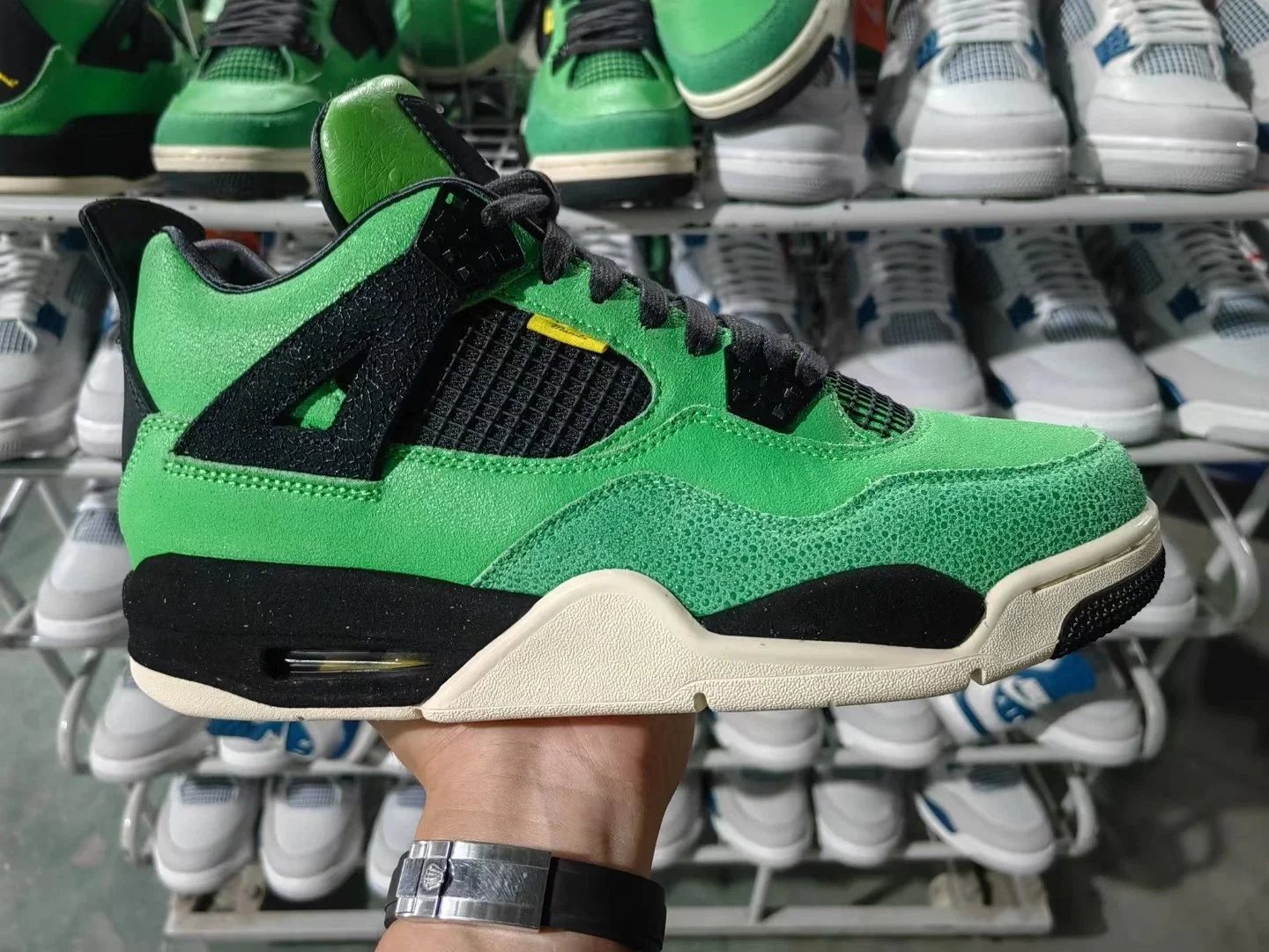 GX AJ4 Manila Original Box