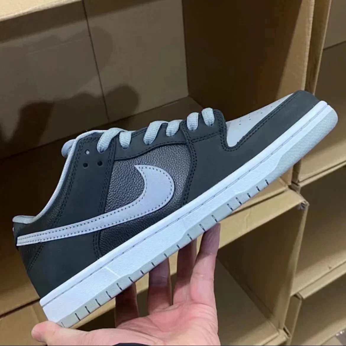 KZ Dunk SB Shadow Gray BQ6817-007 SKU image