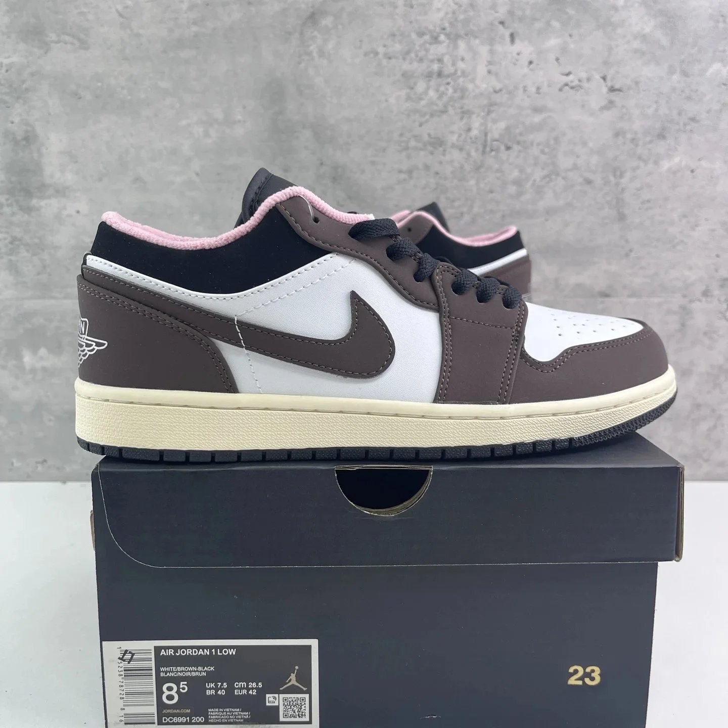 XP 2.0 J 1 low Mocha DC 6991-200 SKU image