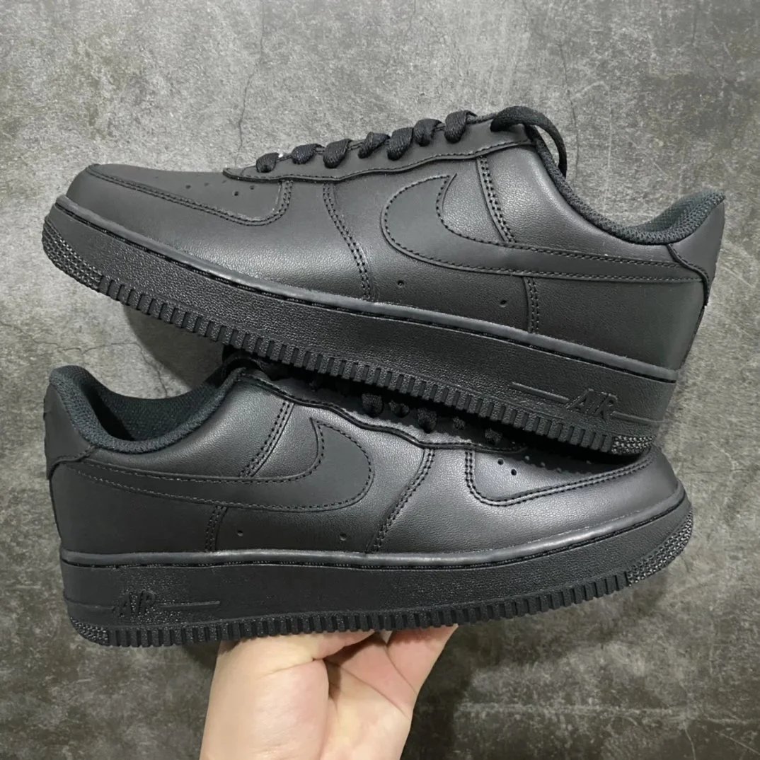 Air Force One Pure Black Low Gang CW2288-001