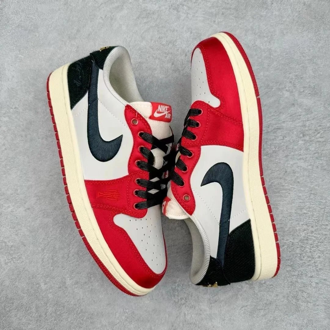 AJ1Low, son of Jordan