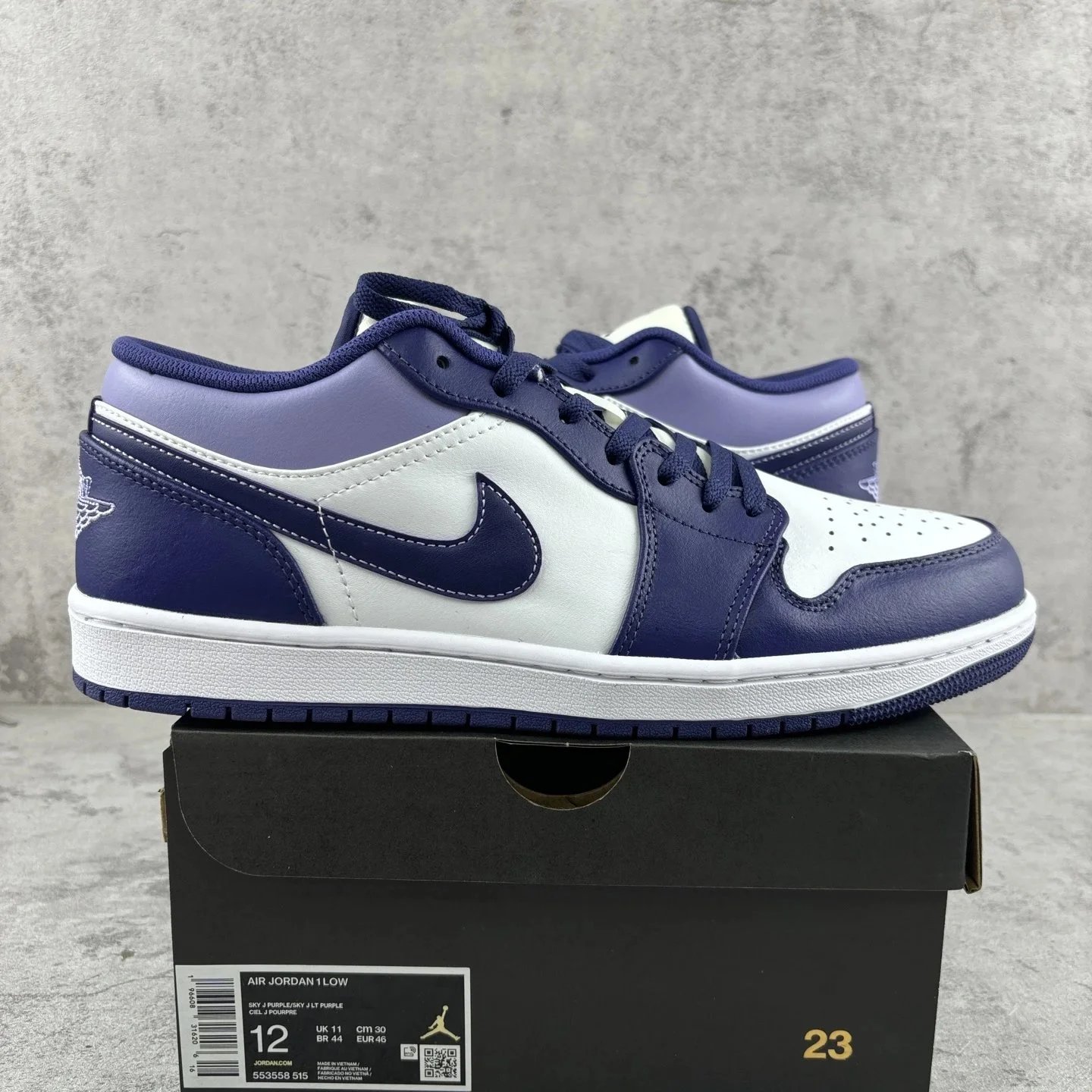 XP 2.0 J 1 low 553558-515 White-purple（40-46） SKU image
