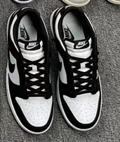 VT DK black and white