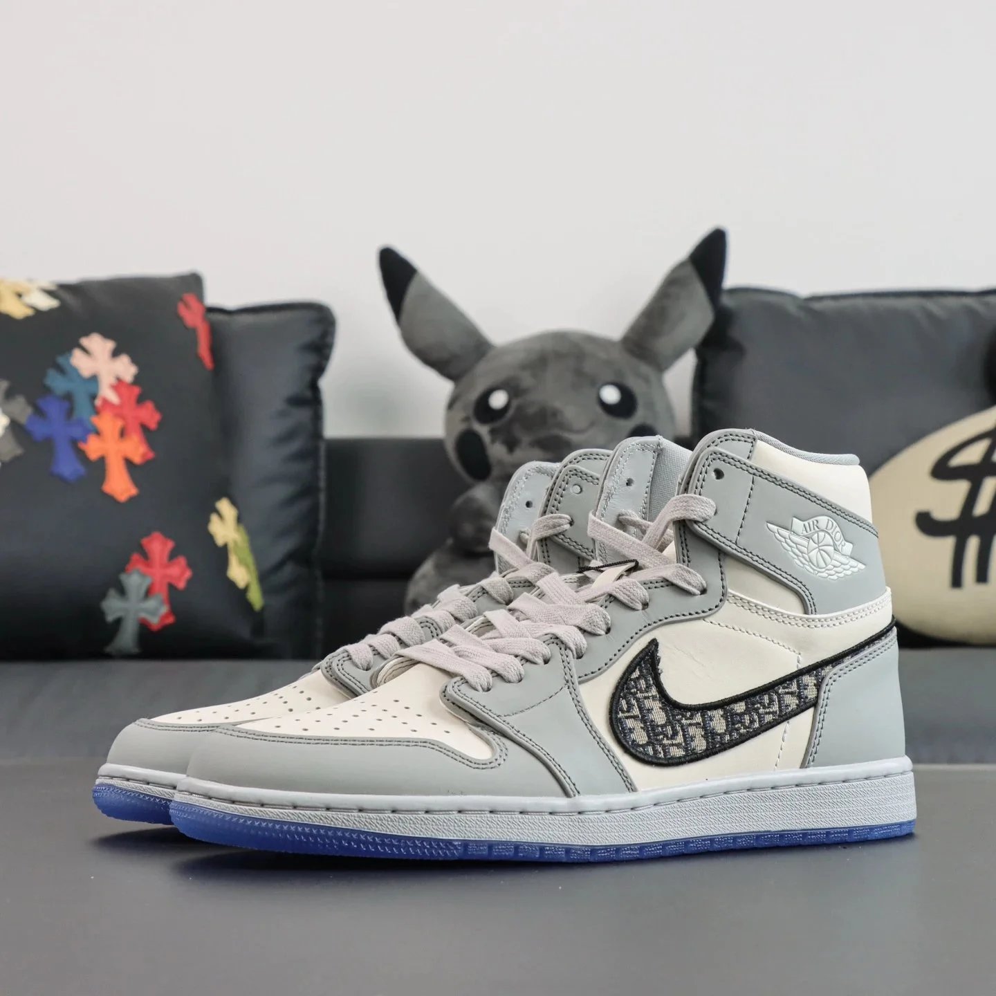 Jordan 1 Retro High Dior CN8607-002