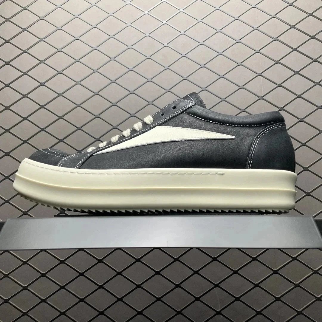 Vans low-top black oil-waxed leather SKU image