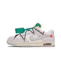 NO.20 black shoelace and green buckle