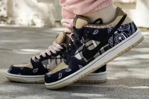 M version DUNK cashew flower SKU image