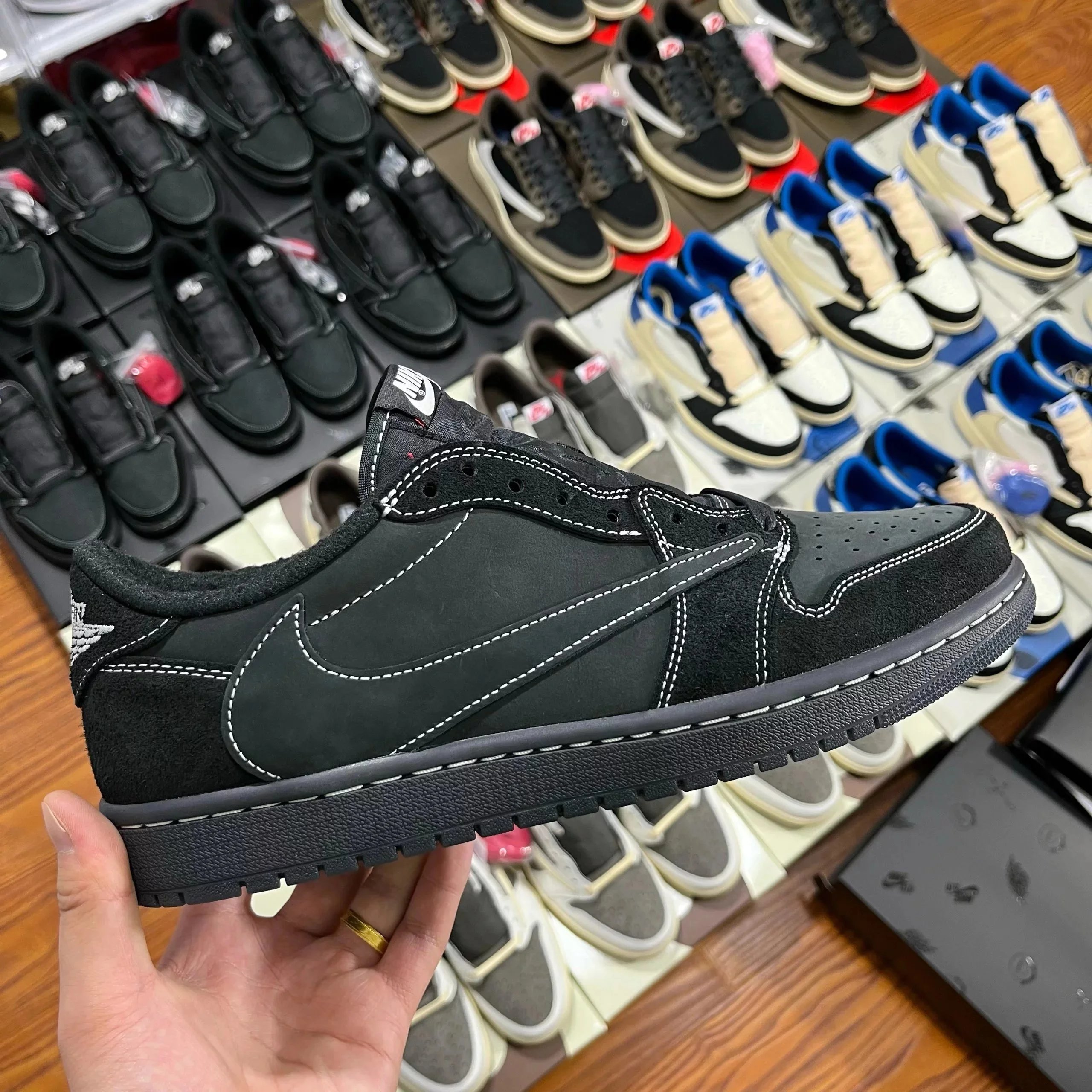 Travis Scott Air Jordan 1 Low Reverse Swoosh photo 7