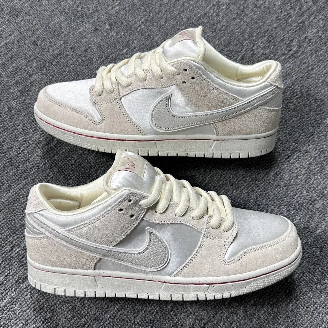 M Size Dunk Off-White Silk Valentine’s Day FZ5654-100 SKU image