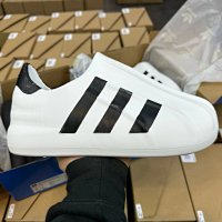 shell head hole shoes： white