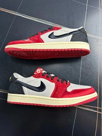 Air Jordan 1 Low Trophy Room — seller photo 2