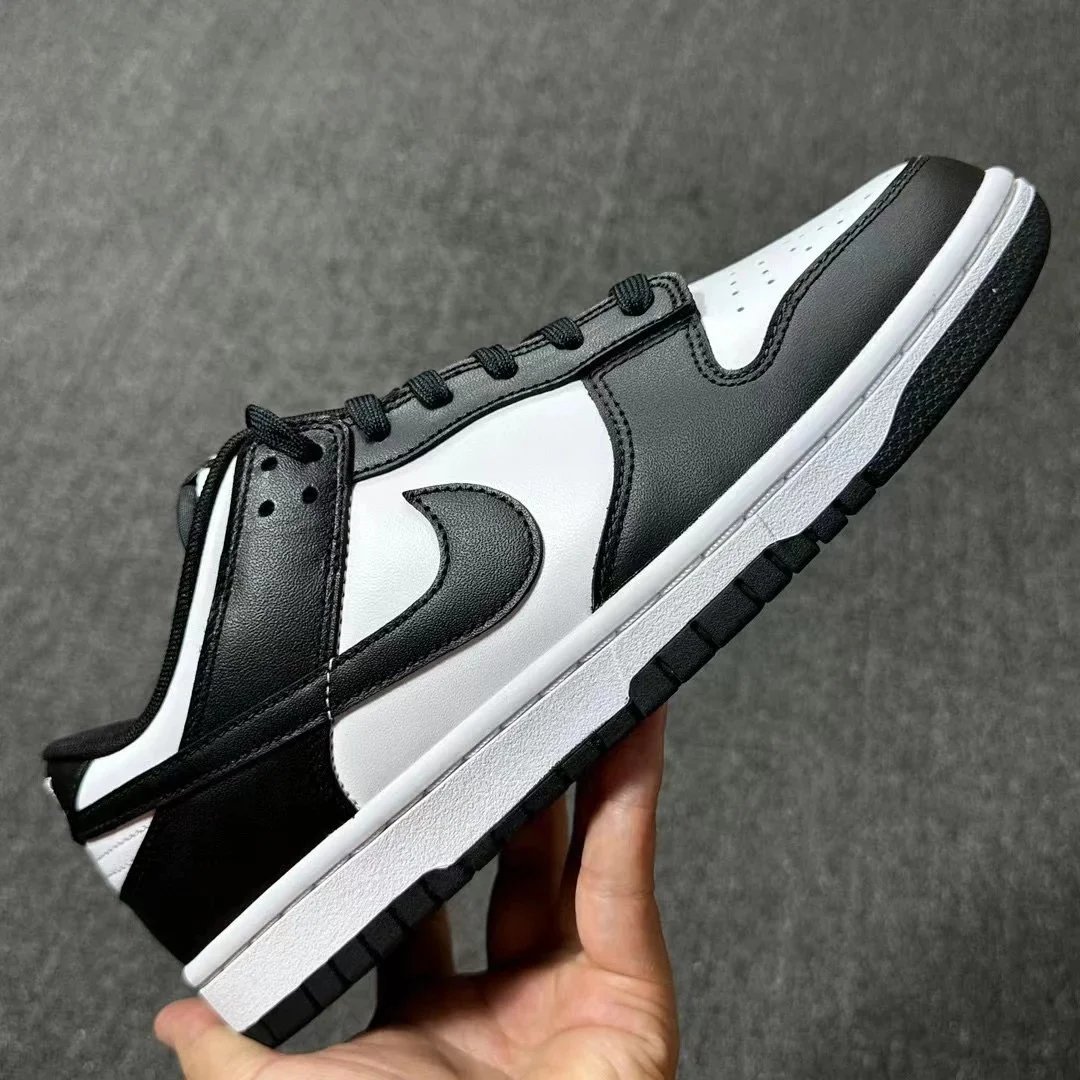 M version DUNK Black and White Panda SKU image