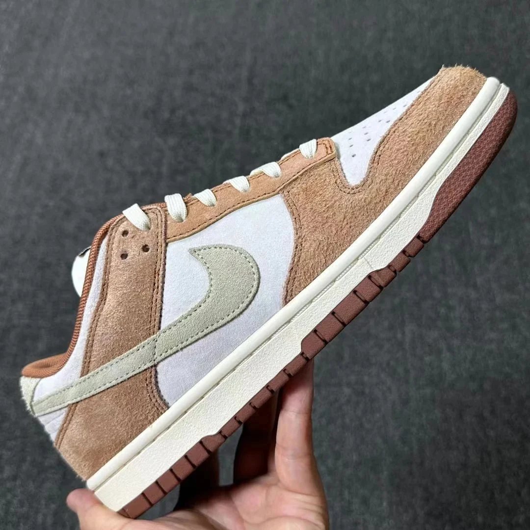 M size DUNK white and brown SKU image